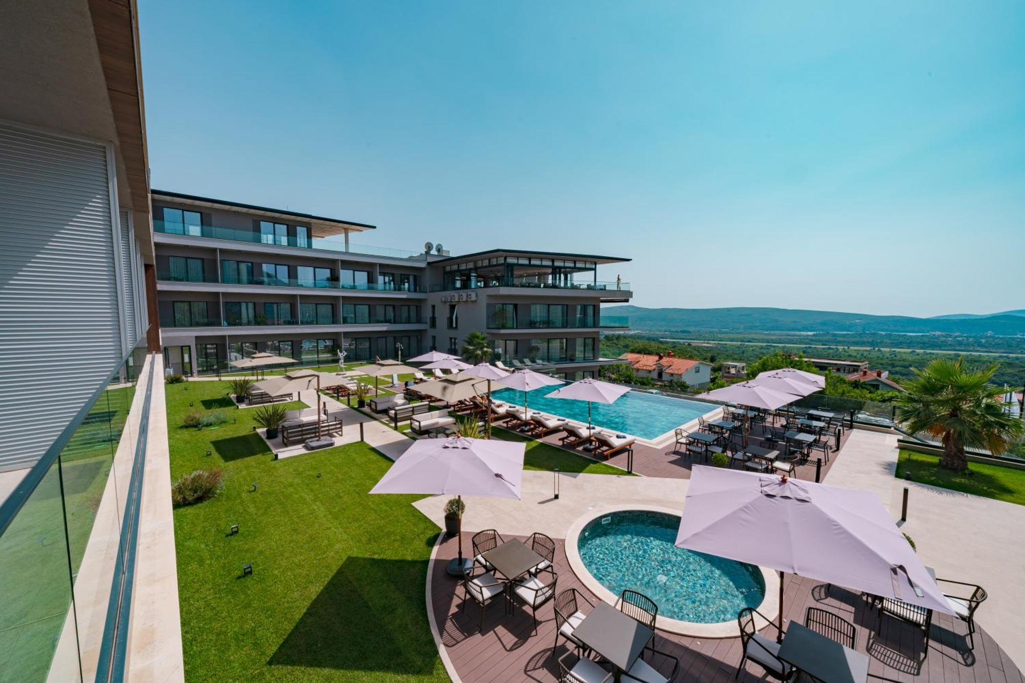 Royal Blue Resort & Residences Kavač 外观 照片